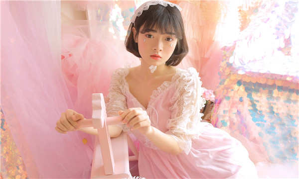 黄潭镇供卵试管代怀生子多少钱？这一直是很多不孕不育家庭关注的话题。在中国，不孕不育的发生率越来越高，根据《中国不孕不育现状调研报告》显示，育龄夫妇的不孕不育率从20年前的3%增长至现在的12.5%-18.2%，患者人数高达6000万以上。在这样的背景下，许多家庭通过供卵试管来实现自己的生育梦想。那么，供卵试管代怀生子的费用到底是多少呢？